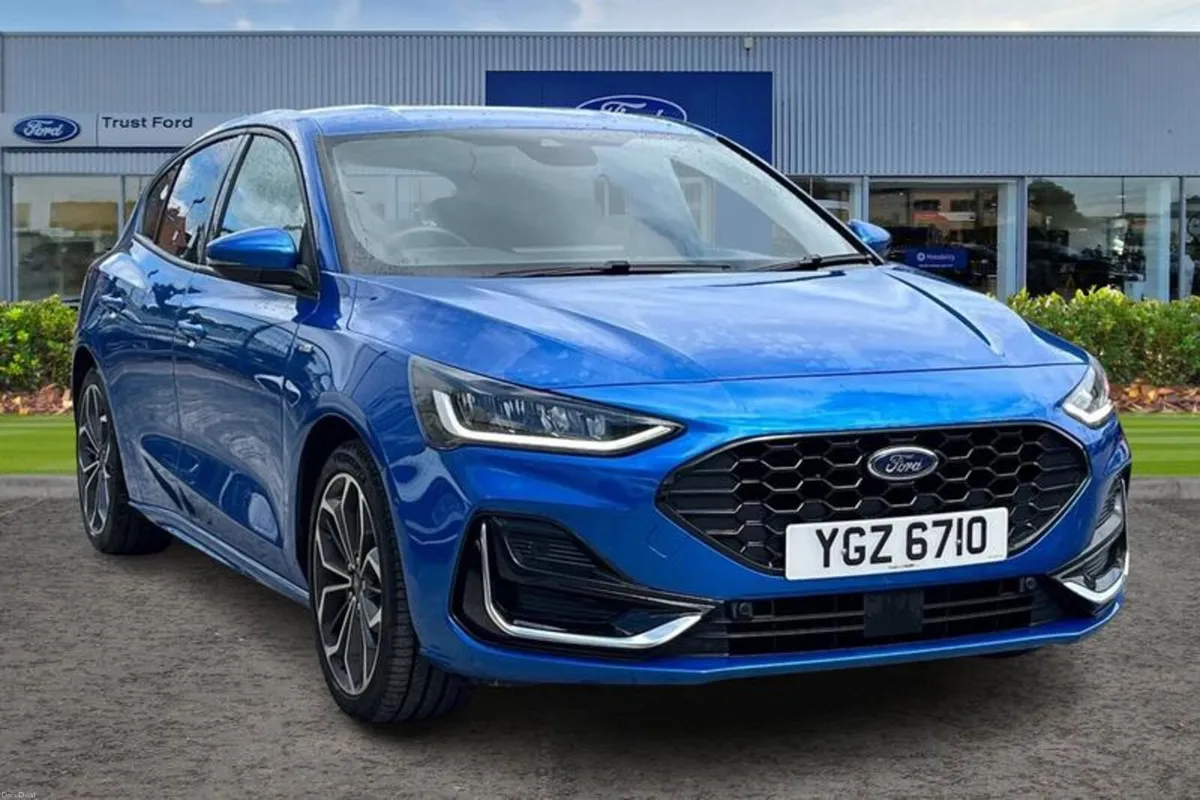 Ford Focus 1.0 EcoBoost Hybrid mHEV 155 ST-Line Vi - Image 1