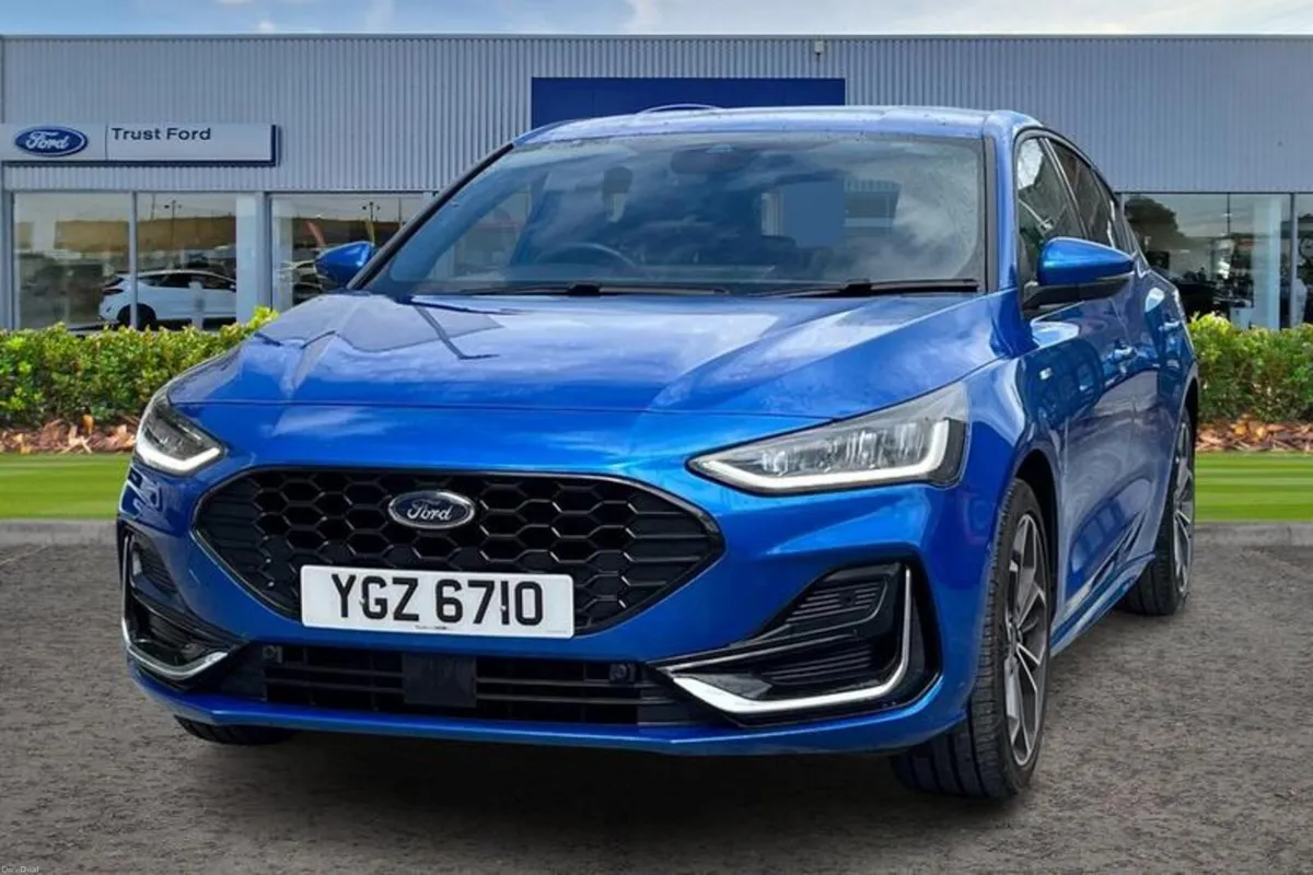 Ford Focus 1.0 EcoBoost Hybrid mHEV 155 ST-Line Vi - Image 5