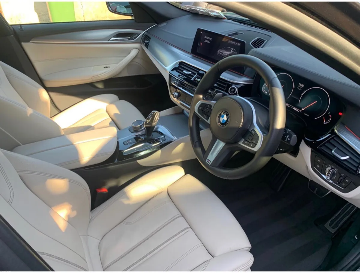 2019 BMW 520D MSPORT TOURING only 76000kms - Image 4
