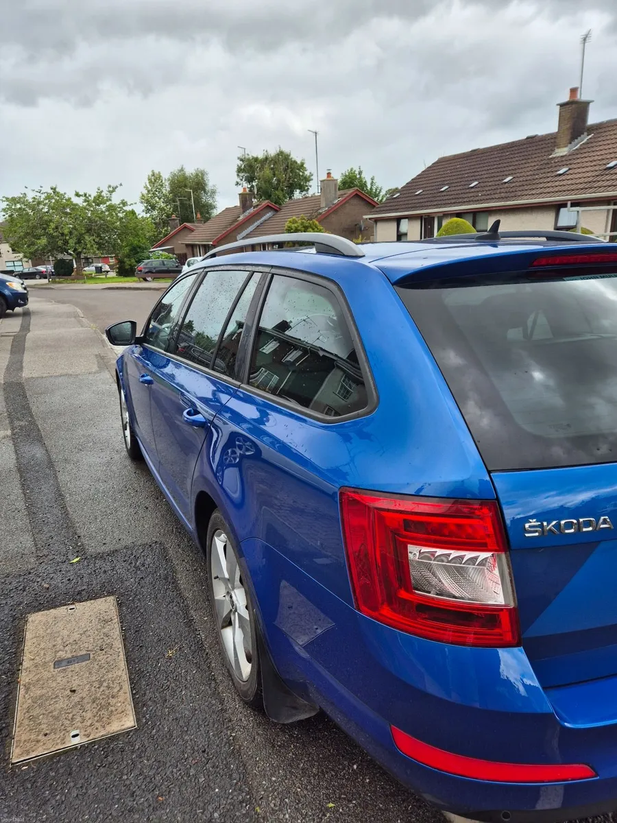 Skoda Octavia 2017 se sport tdi - Image 4