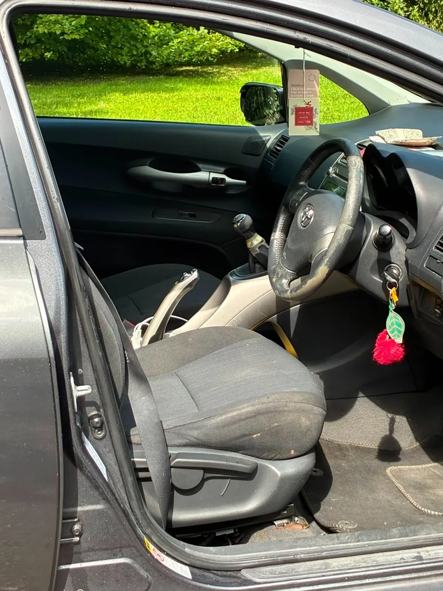 Toyota Auris 2008 - Image 5