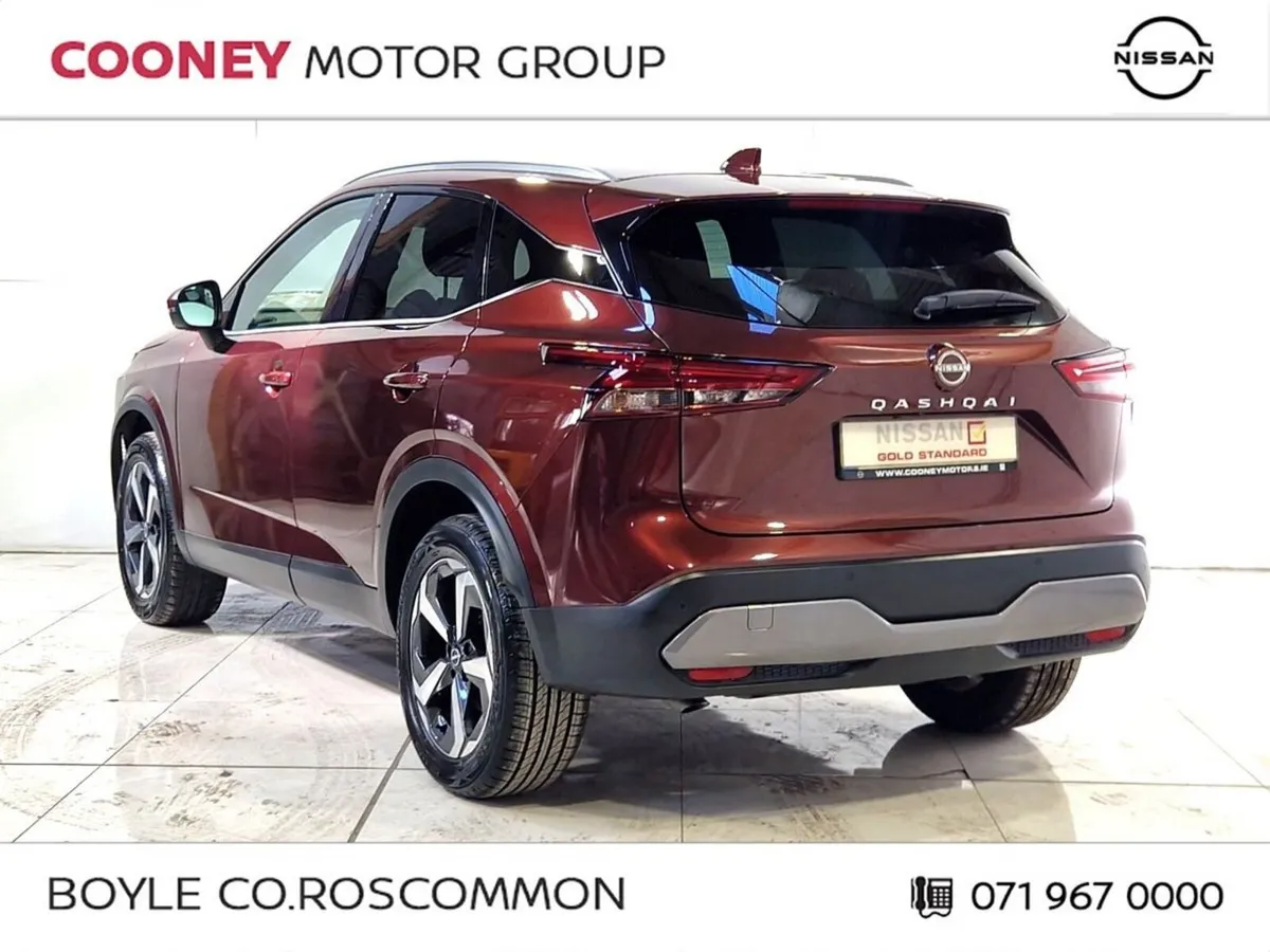 Nissan Qashqai 1.3 PET MILD HYBRID SV PREMIUM HEAT - Image 3