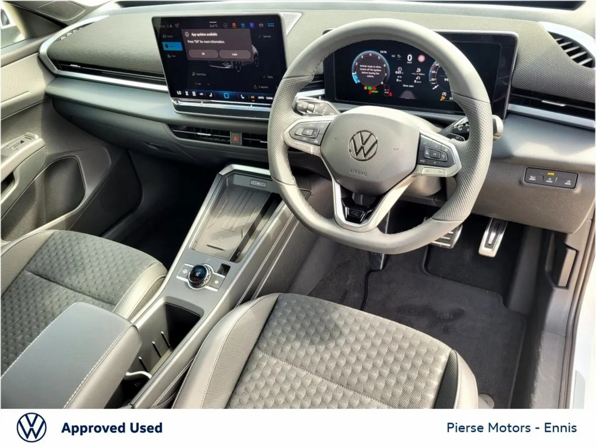 Volkswagen T-Roc R-LINE 1.5TSI 150HP MHEV - Image 2