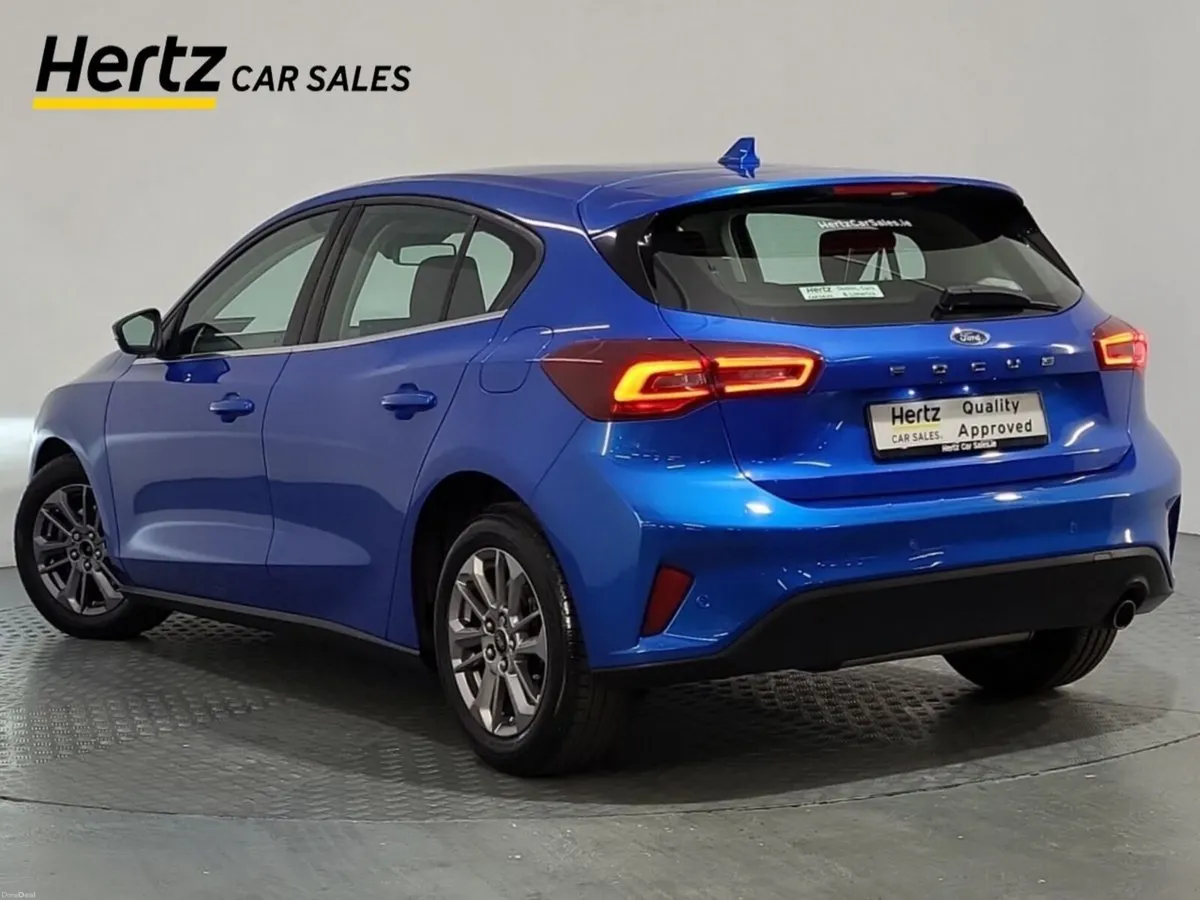 Ford Focus TITANIUM Petrol Manual - Image 3