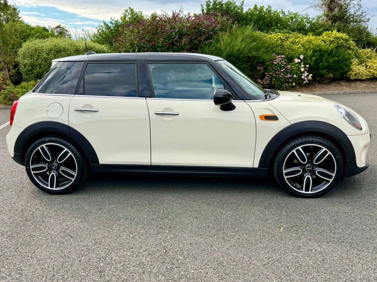 2015 Mini Cooper 1.5 PETROL 5 DOOR - Image 2