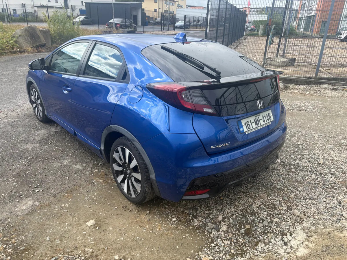 Honda Civic 2016 - Image 5