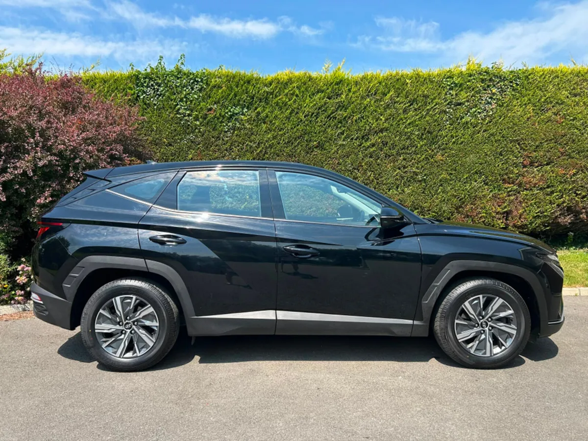 Hyundai Tucson COMFORT PLUS 5DR - Image 2