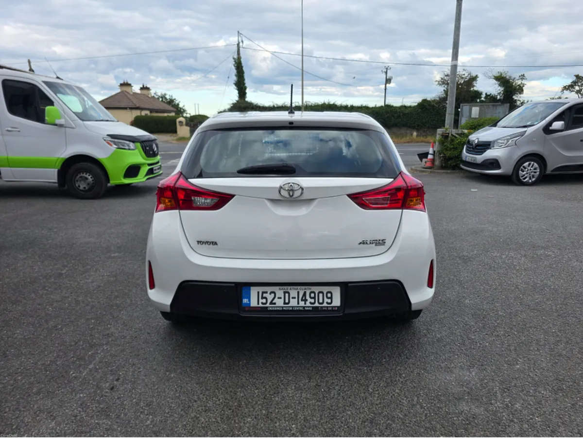 Toyota Auris 1.4 D-4D TERRA VAN 4DR - Image 5