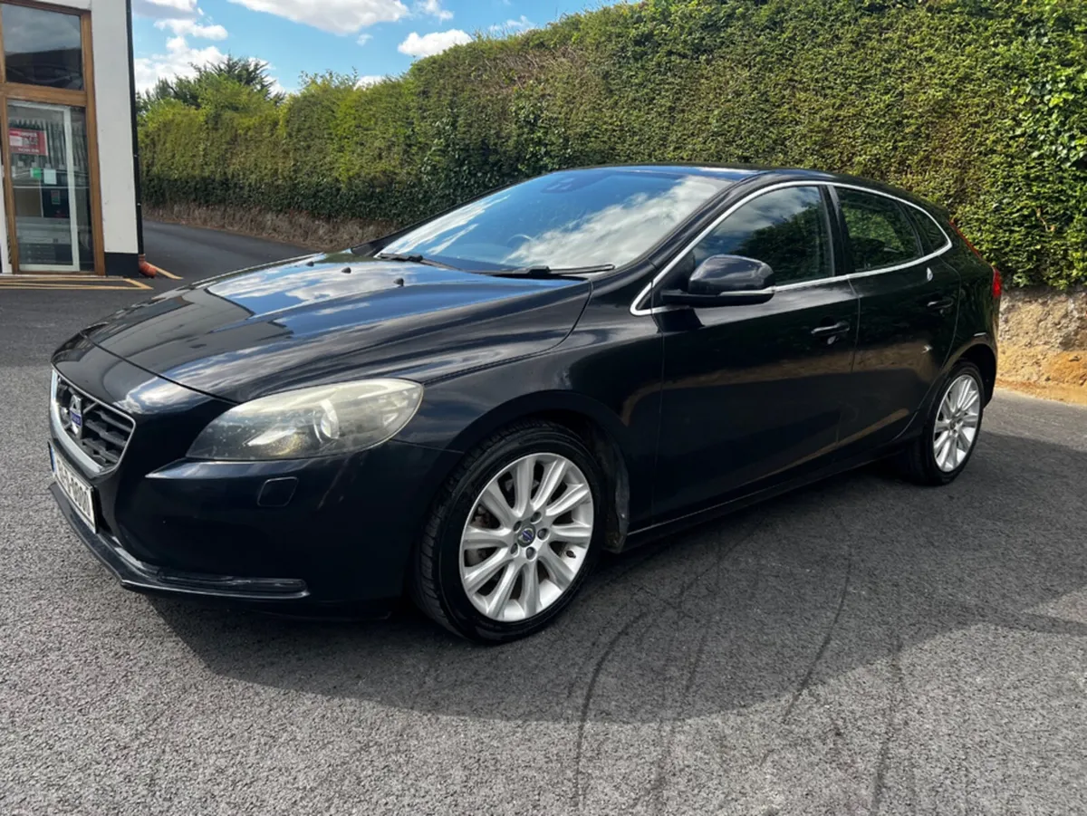 Volvo V40 1.6 AUTOMATIC LEATHER - Image 5