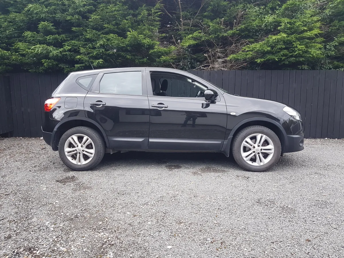131 QASHQAI .. NCT 11/27.. GLASS ROOF .. LOW KMS - Image 3