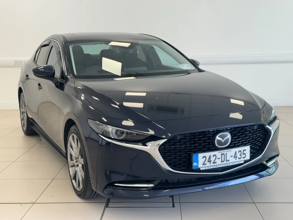 Mazda Mazda3 2024 - Image 1