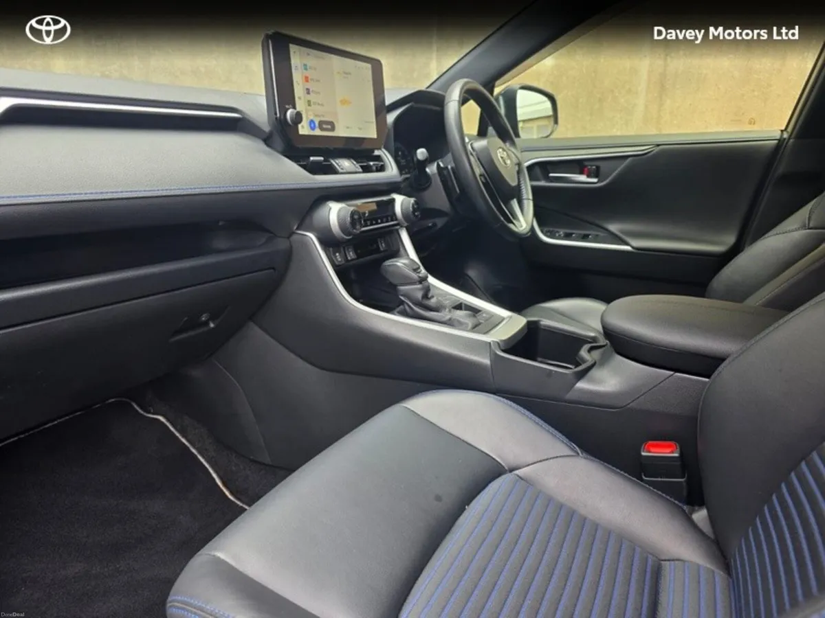 Toyota RAV4 RAV4 HYBRID SPORT 4DR AUTO - Image 6