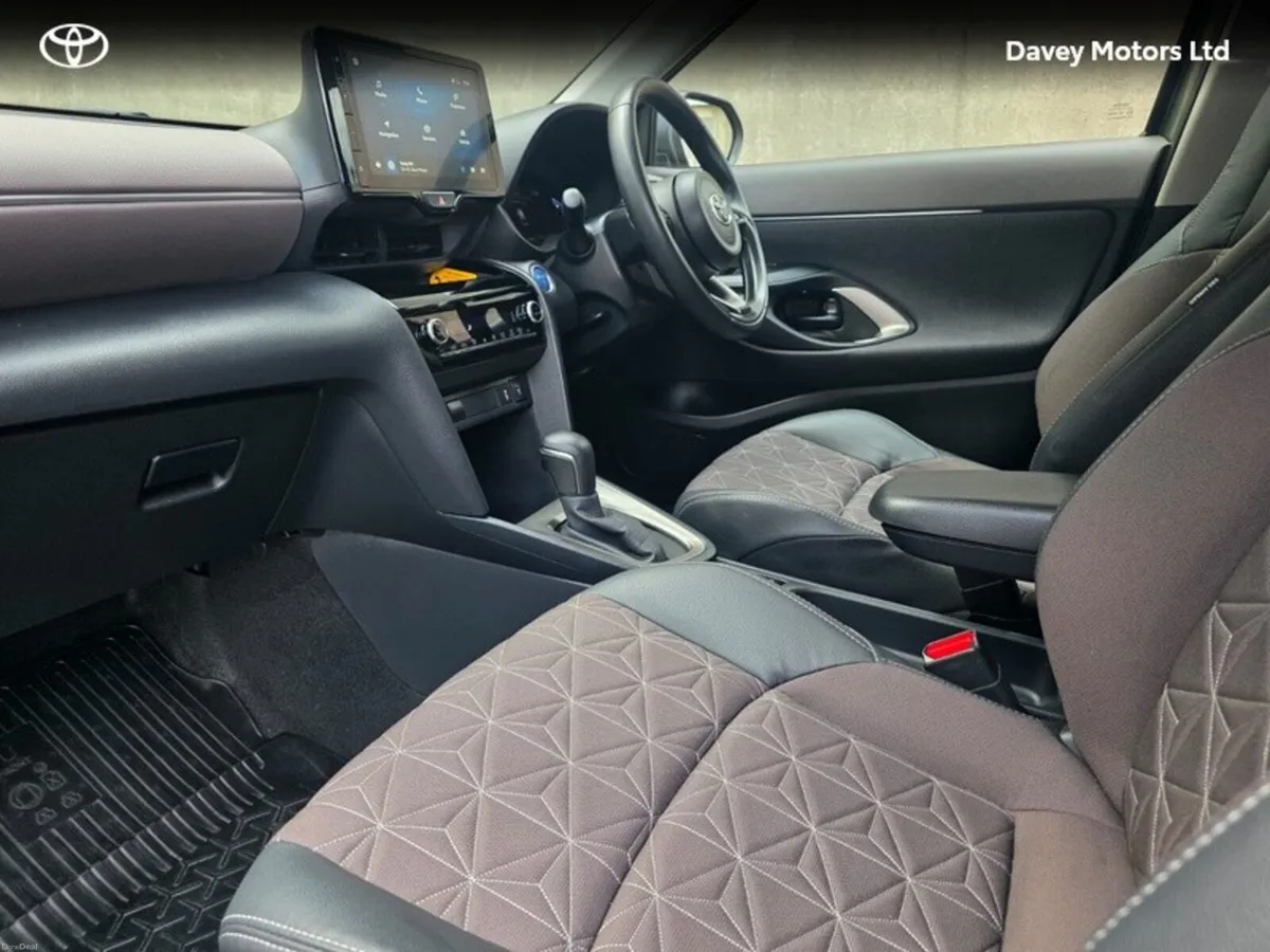Toyota Yaris Cross CROSS SOL 4DR AUTO - Image 6