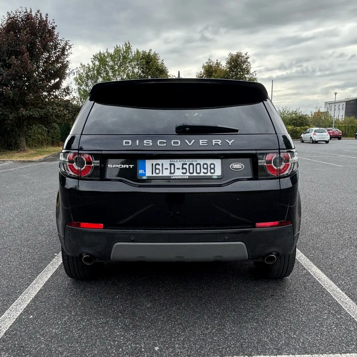 Discovery Sports 2016 2.0D Automatic 7 Seater SUV - Image 5