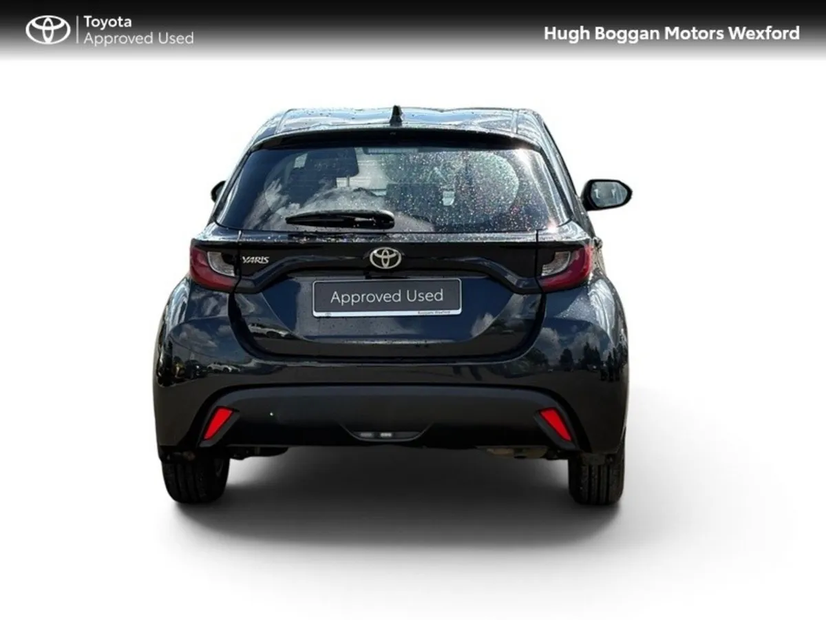 Toyota Yaris 1.5 LUNA MANUAL TRANSMISSION - Image 4