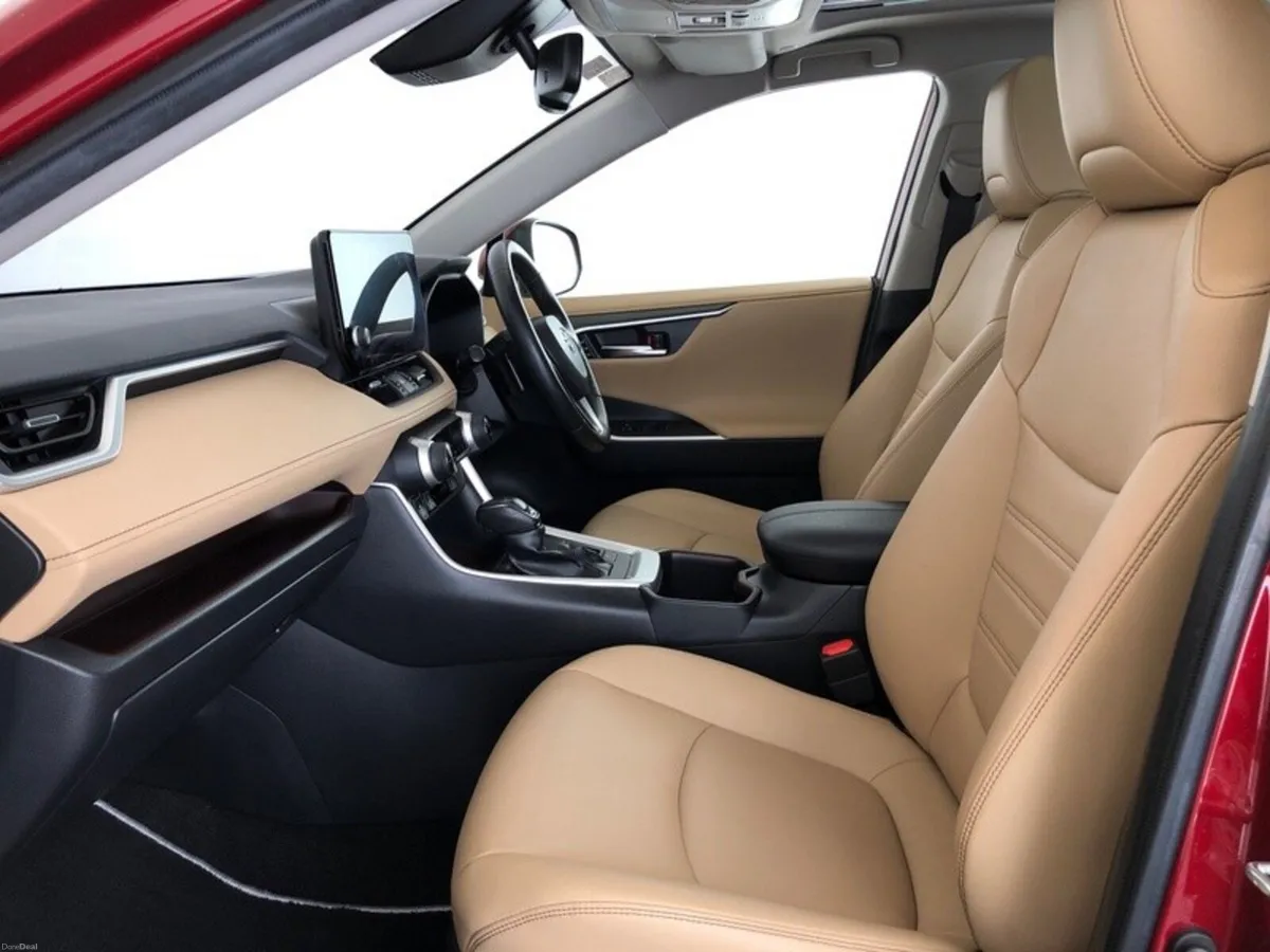 Toyota RAV4 RAV4 HYBRID PLATINUM FWD 4DR A - Image 6