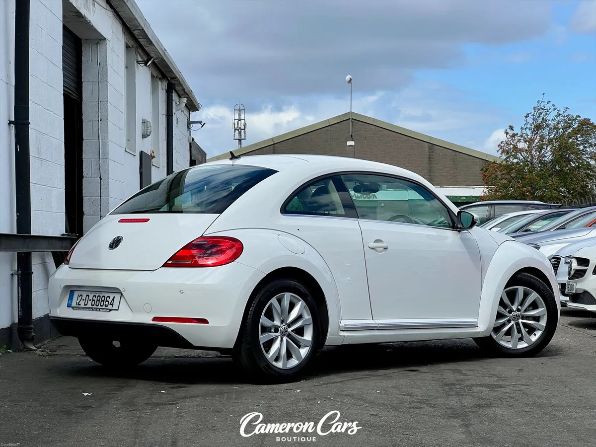 VOLKSWAGEN BEETLE HIGHLINE AUTOMATIC - Image 2
