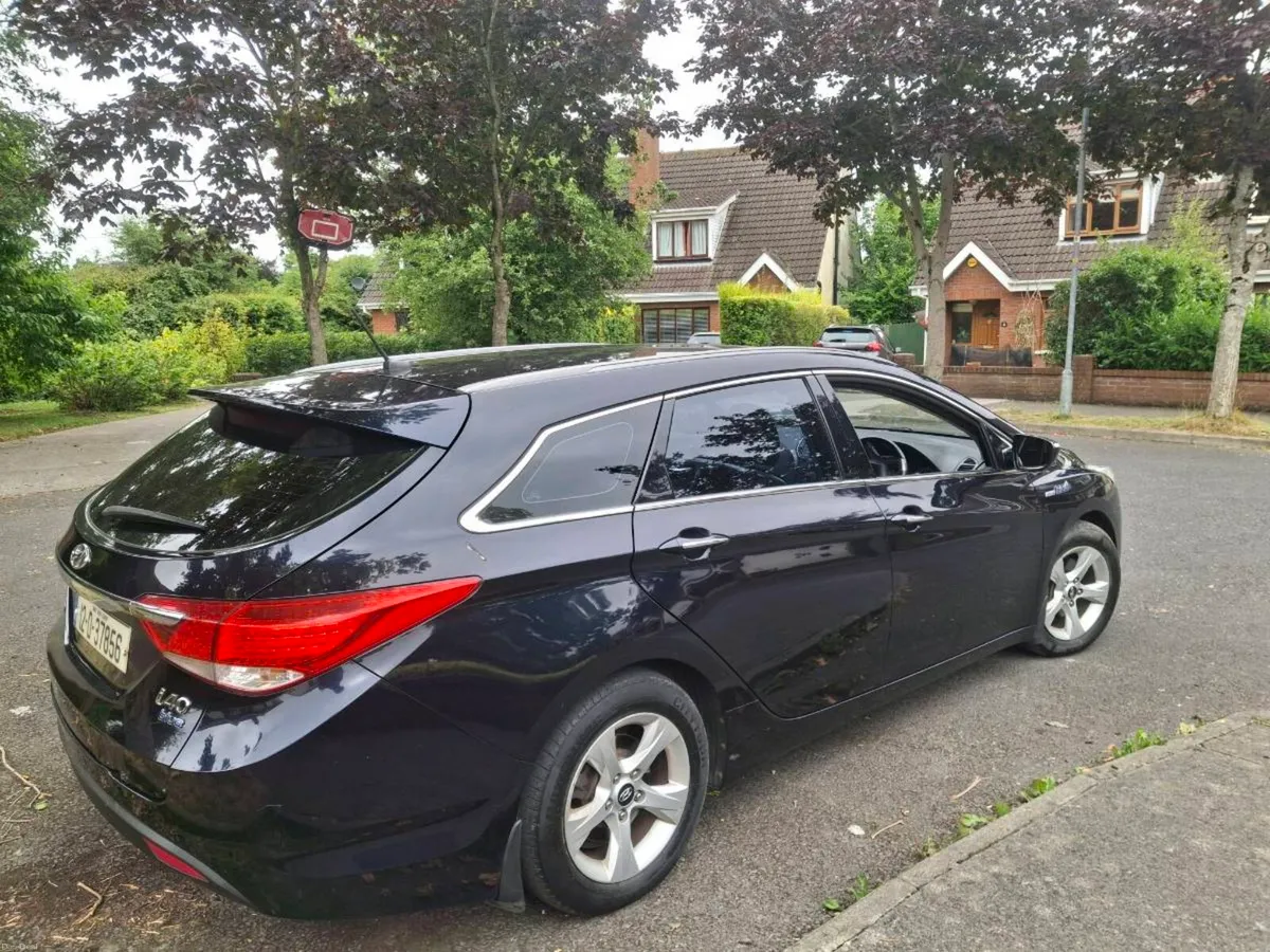 Hyundai I40 test and tax - Image 2
