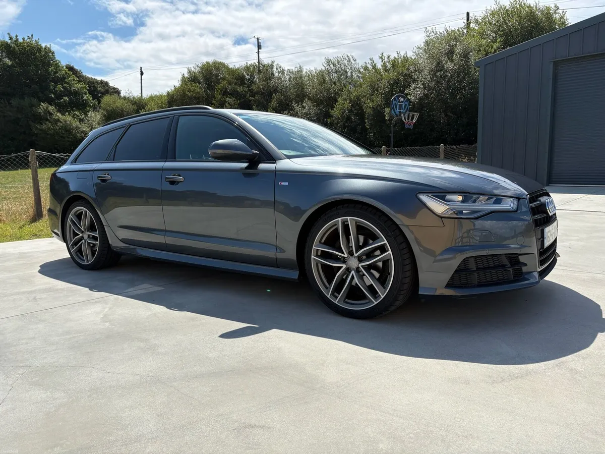 Audi A6 Avant Black Edition MANUAL - Image 1
