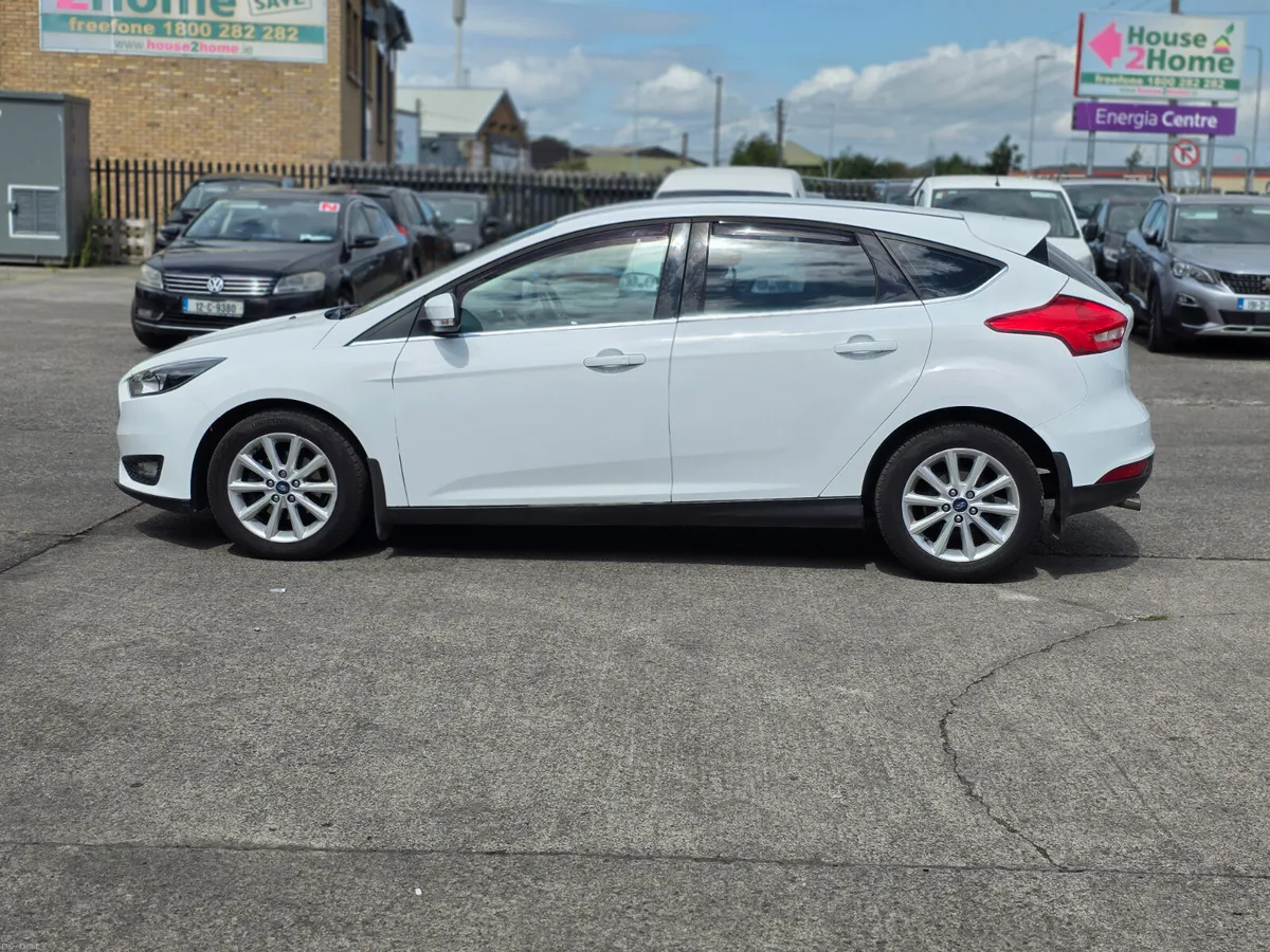 Ford Focus 1.5 TDCi TITANIUM - Image 3
