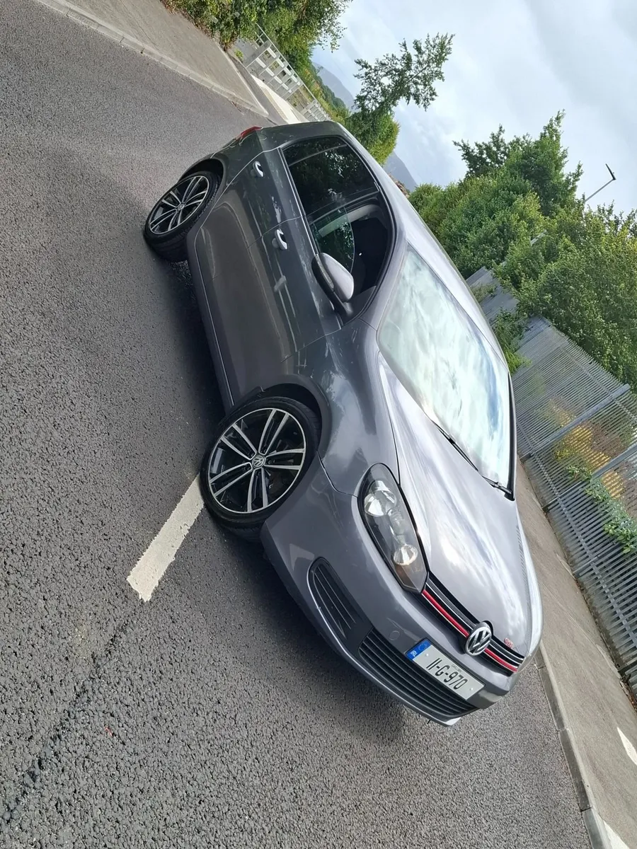 Volkswagen Golf 2011 - Image 3
