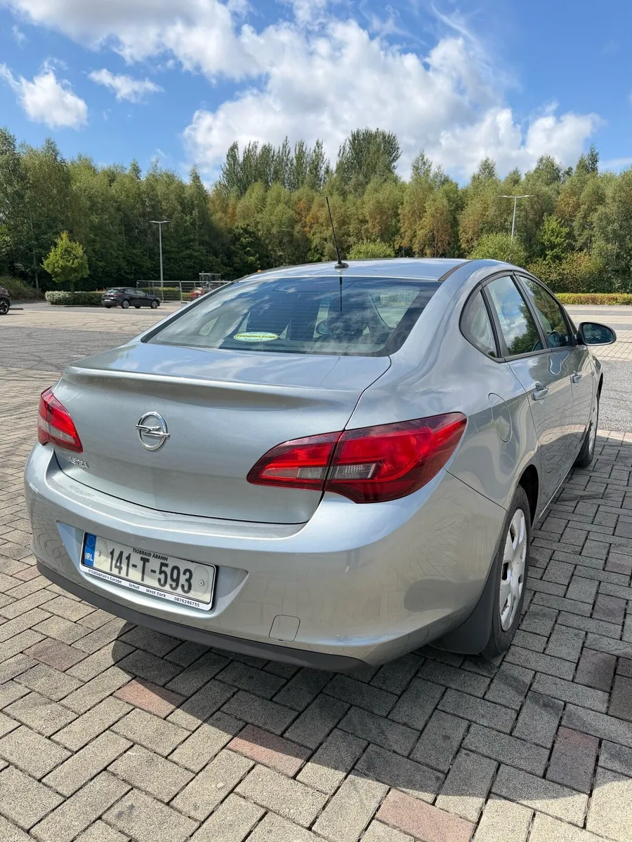 Opel Astra ( New NCT 16/05/27) - Image 4