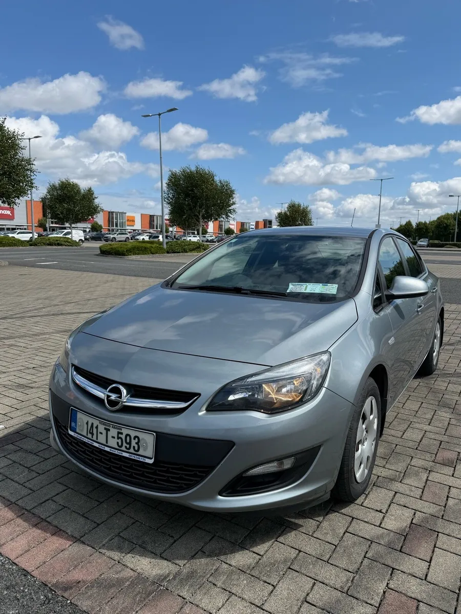Opel Astra ( New NCT 16/05/27) - Image 3