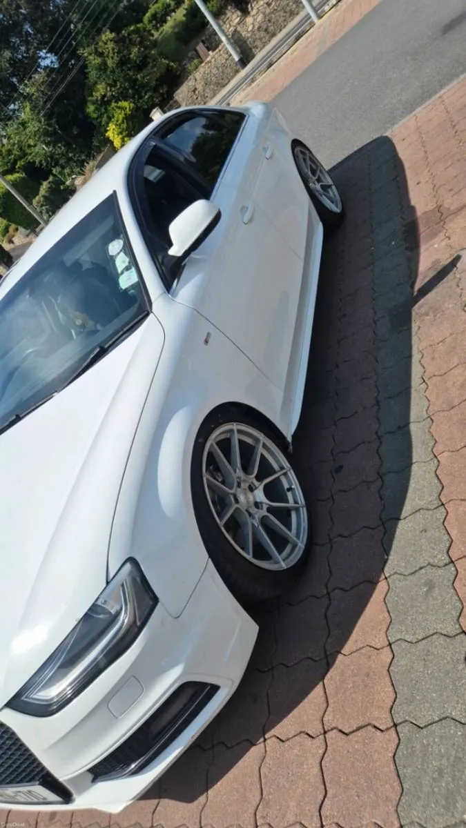 Car - Image 1