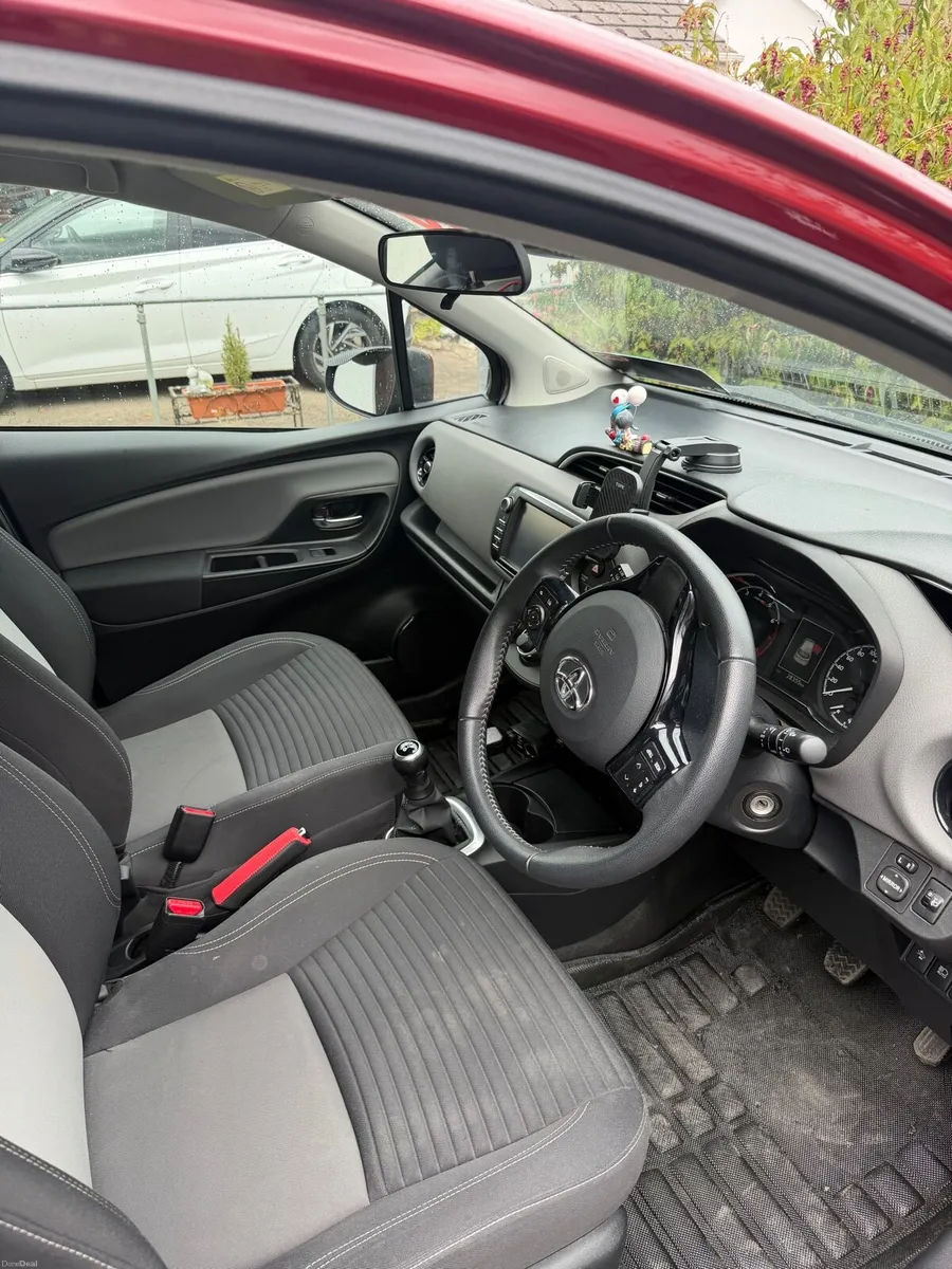 Toyota Yaris 2017 Luna for sale - Image 6