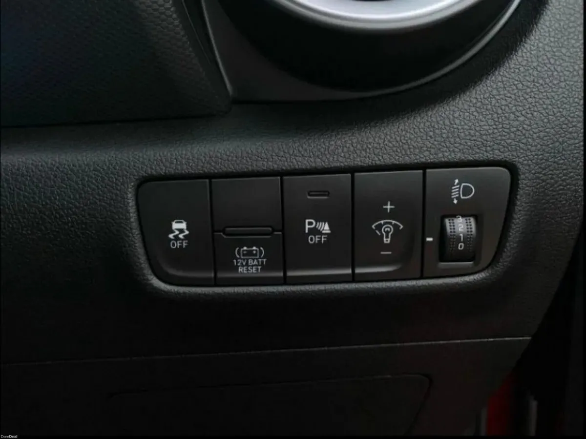 Hyundai KONA 2022 - Image 3