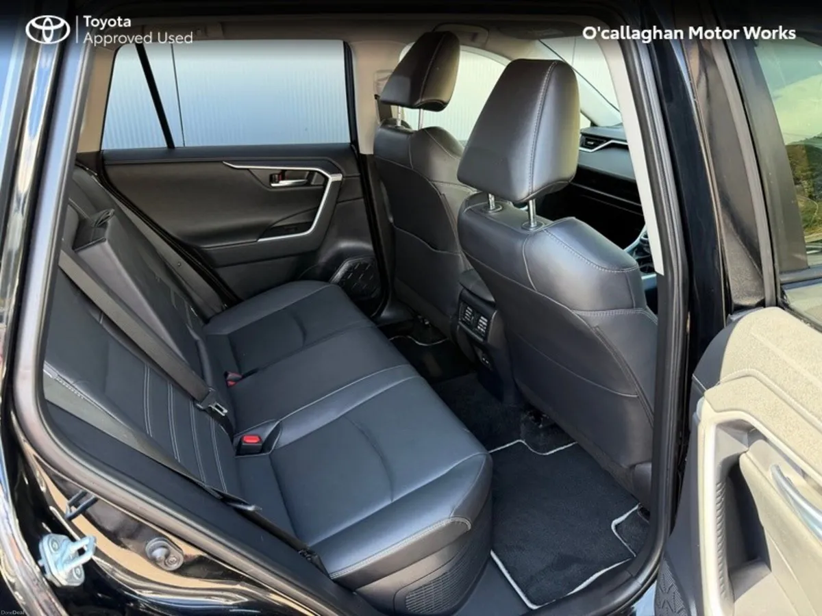 Toyota RAV4 RAV4 HYBRID SOL 4DR AUTO - Image 6