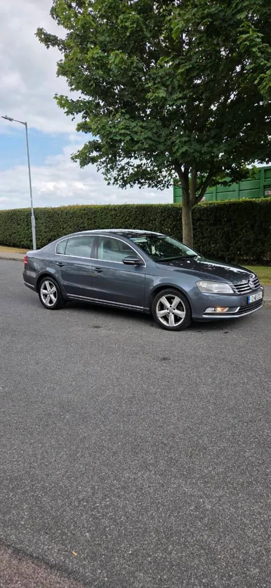 Volkswagen passat 2012 2.0 tdi BLUEMOTION - Image 1