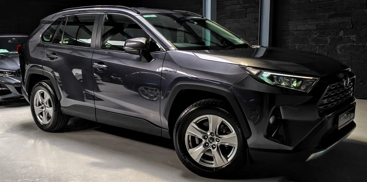 🔥 2019 Toyota RAV4 2.5 Hybrid Luna Automatic - Image 3