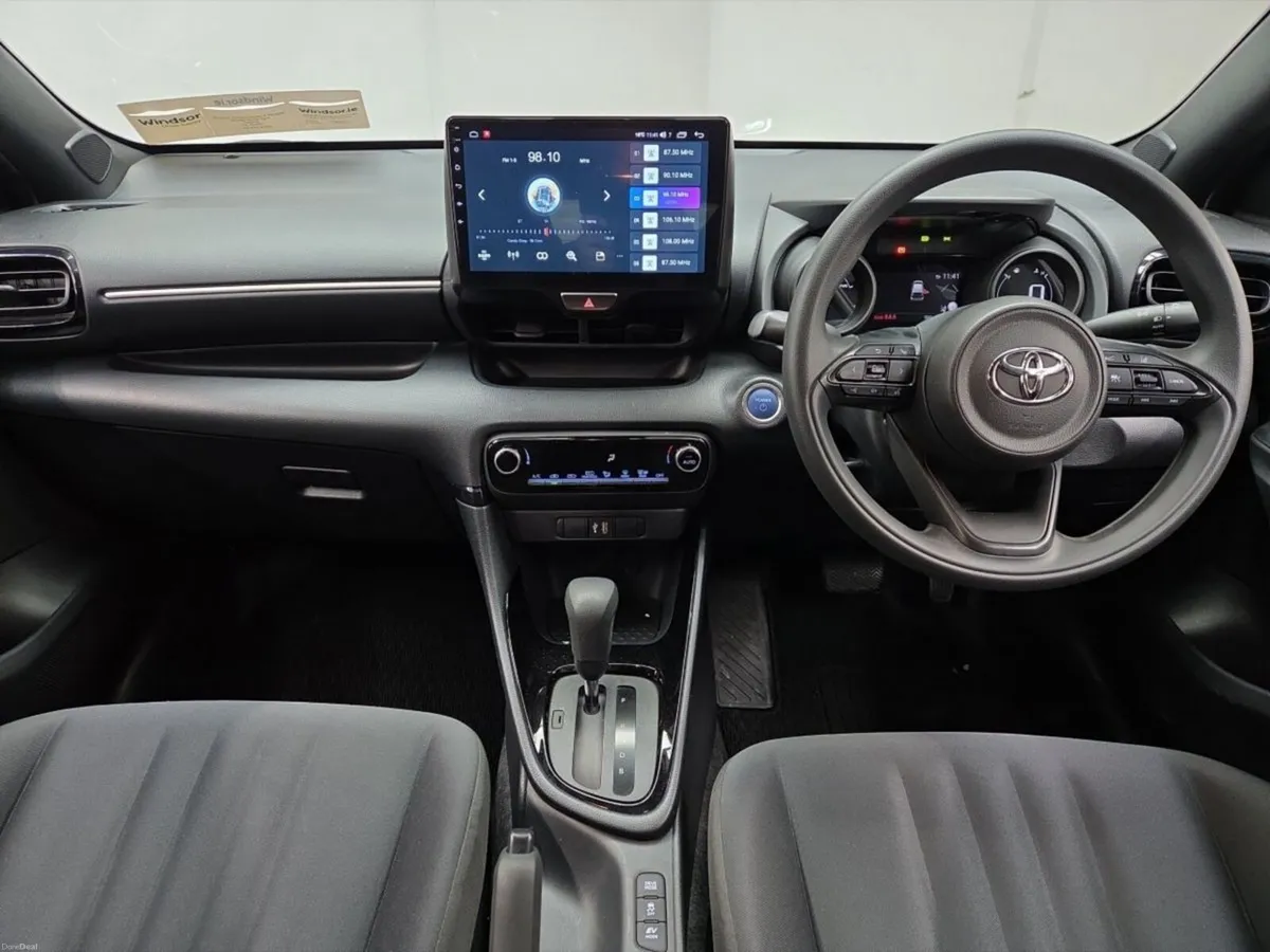 Toyota Yaris G - Image 3
