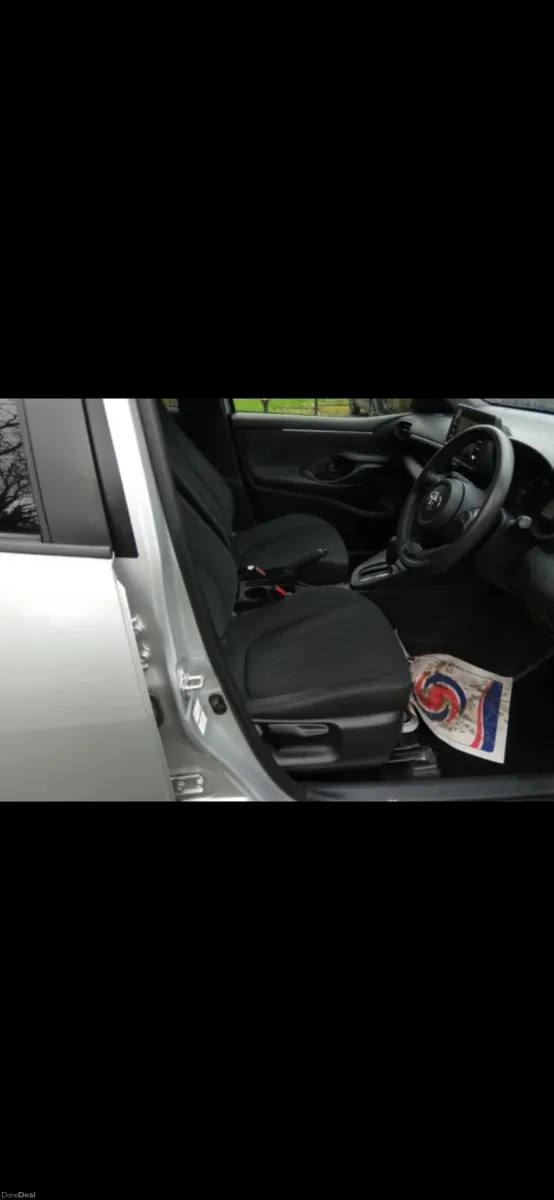 Toyota Yaris 2021 - Image 5