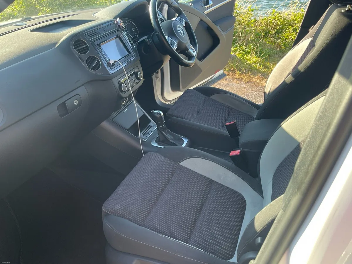 Volkswagen Tiguan - Image 6