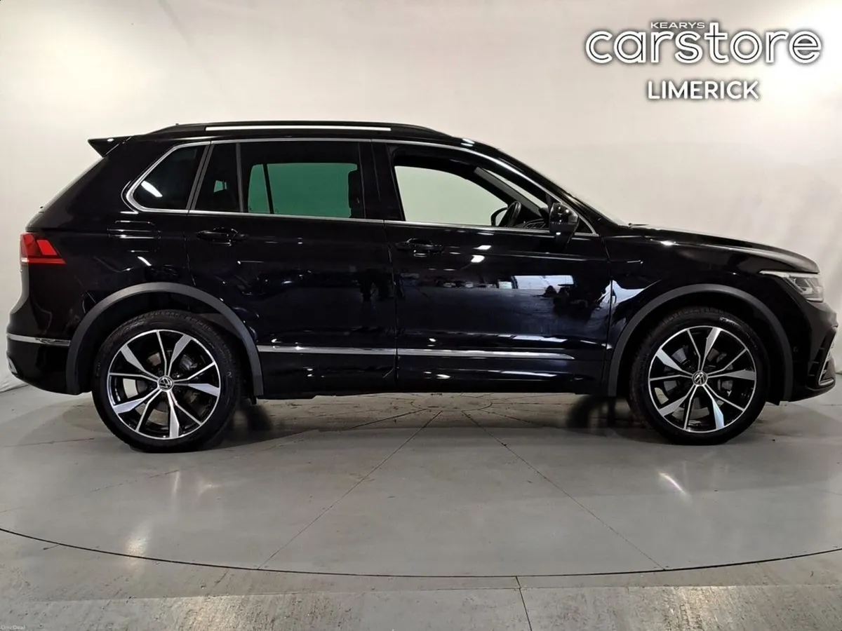 Volkswagen Tiguan Tiguan R-Line Tsi Phev S-A  R-Li - Image 2