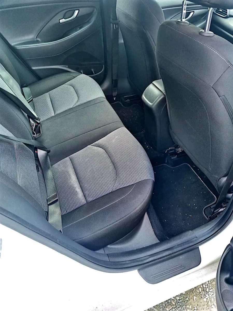 Hyundai i30 CRDI Tourer 2020 - Image 5
