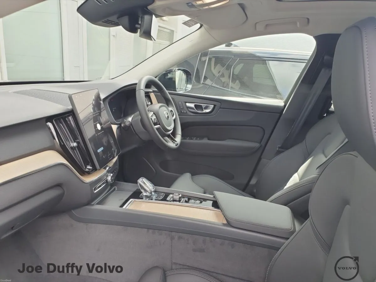Volvo XC60 T6 AWD Bright - Image 5