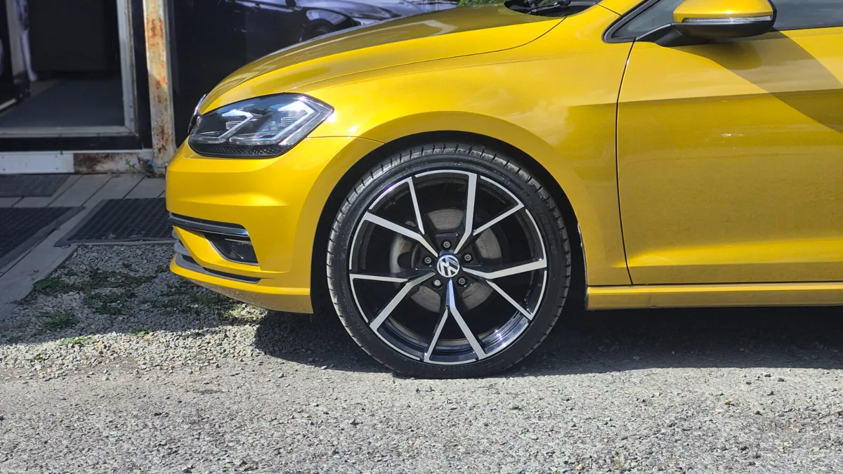 Volkswagen Golf 1.2 Automatic 2018 - Image 5