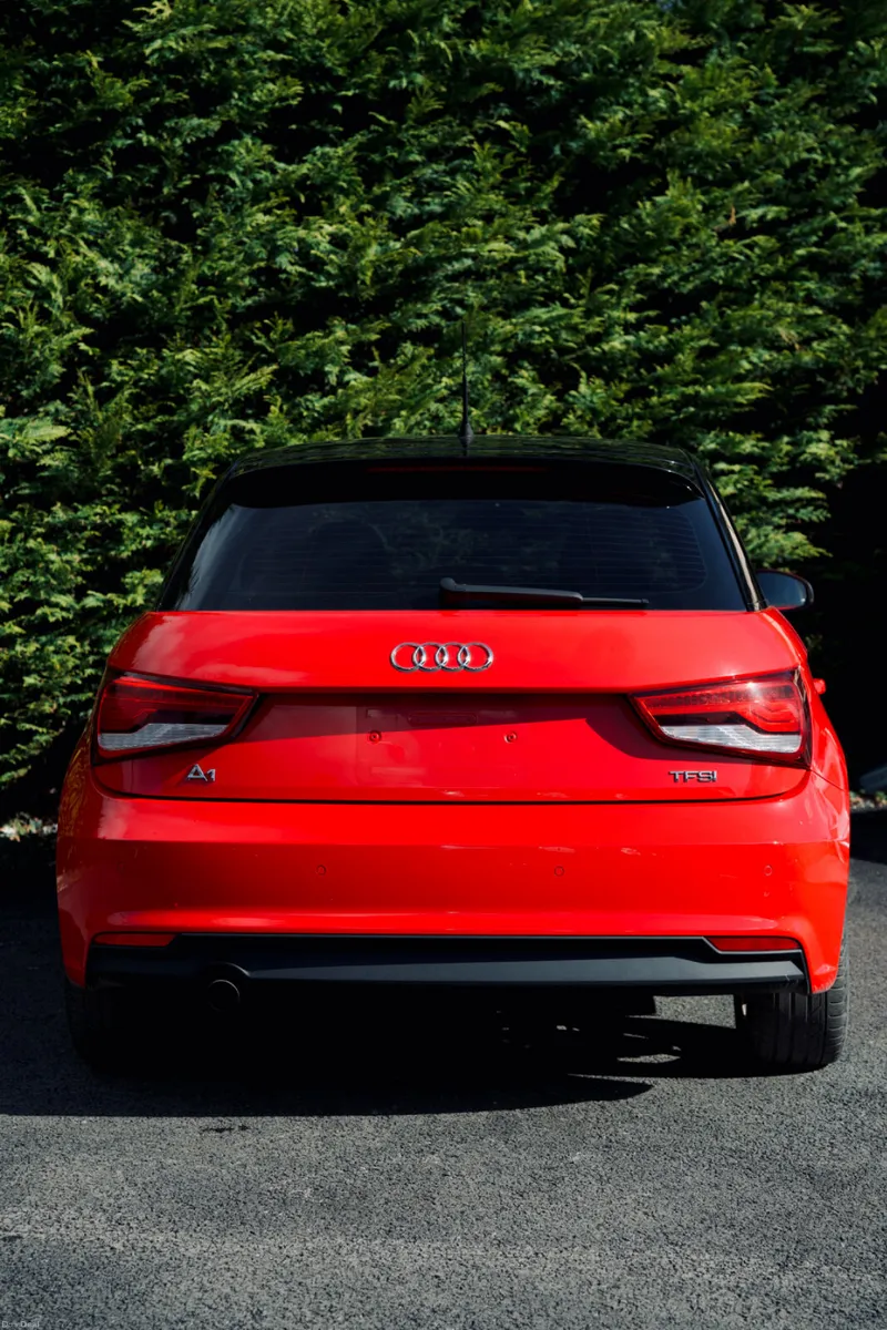 Audi A1 1.0 Sportback 2018| Dual tone - Low miles - Image 4
