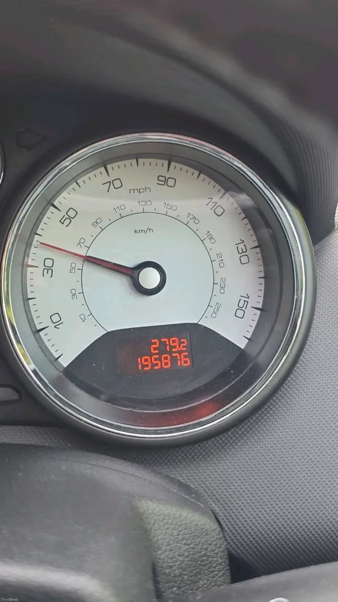 Peugeot 308 1.6 hdi - Image 6