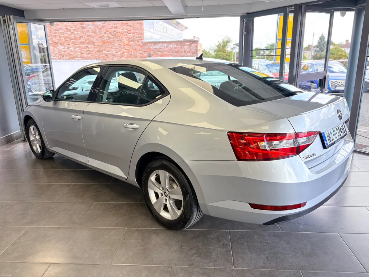 182d Skoda Superb 2.0 TDI DSG***1 Year Warranty ** - Image 6