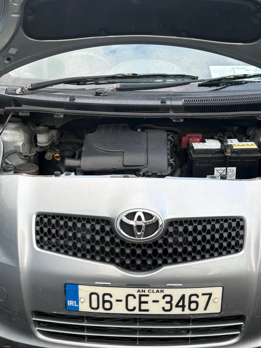 Toyota Yaris 2006 - Image 3