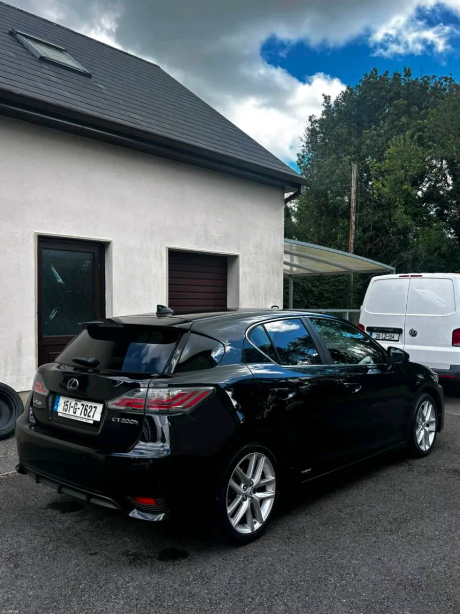 151 LEXUS  CT200 HYBRID. - Image 3