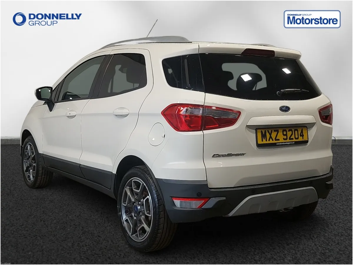 Ford EcoSport Hatchback Titanium - Image 2