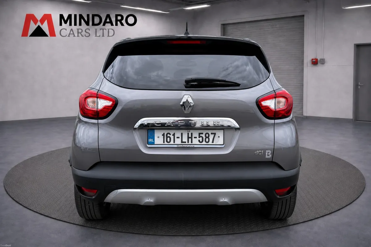 Renault Captur 2016//TOP SPEC//FULL LEATHER - Image 5