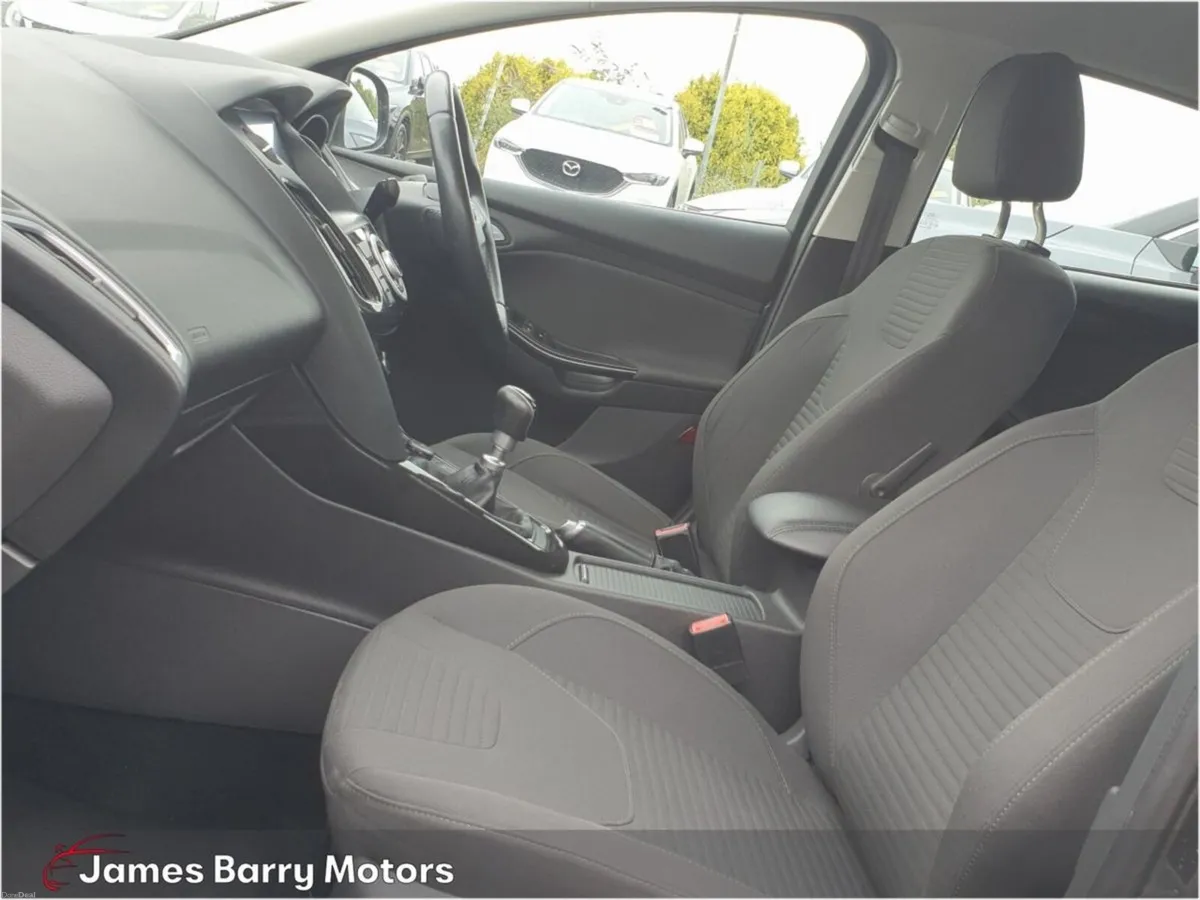 Ford Focus 1.5 TDCi 120PS Titanium - Image 4