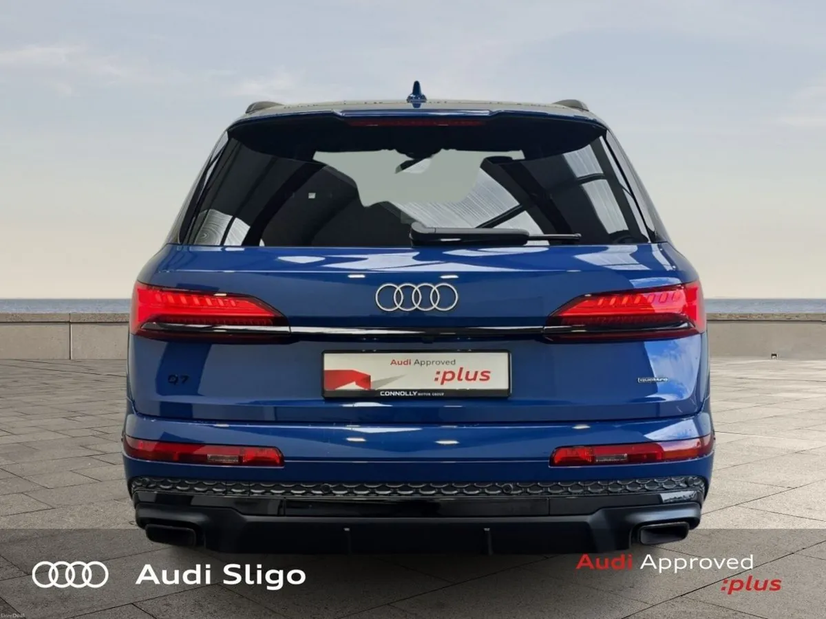 Audi Q7 Competition TFSI e quattro 490bhp Auto Hug - Image 6