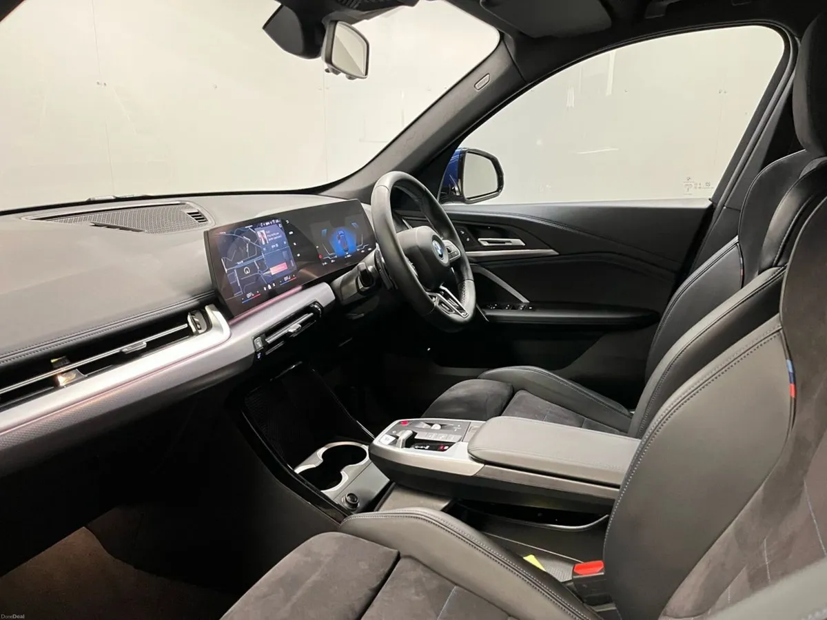 BMW iX1 M-Sport eDrive20 204BHP - Reversing Camera - Image 6